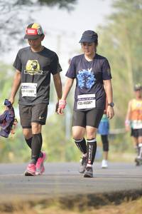 BIB: 40901, 4036
                            <button type="button" onclick="openModal(8323843)" class="btn btn-primary btn-sm float-right btn-popup" data-toggle="modal" data-target=".modal-high-quality">
                        <i class="fas fa-shopping-cart"></i> Add to Cart
                    </button>
                                            <button type="button" onclick="isThisMe(8323843, true)" class="btn btn-success btn-sm float-right btn-popup btn-isme hidden" data-toggle="tooltip" data-placement="bottom" title="นี่คือรูปของคุณใช่ไหม คลิกที่นี่เพื่อเอาเข้าอัลบั้ม">
                        <i class="fas fa-plus"></i> Add to album
                    </button>
                    <button type="button" onclick="isThisMe(8323843, false)" class="btn btn-warning btn-sm float-right btn-popup btn-isnotme hidden">
                        <i class="fas fa-ban"></i> Remove from album
                    </button>